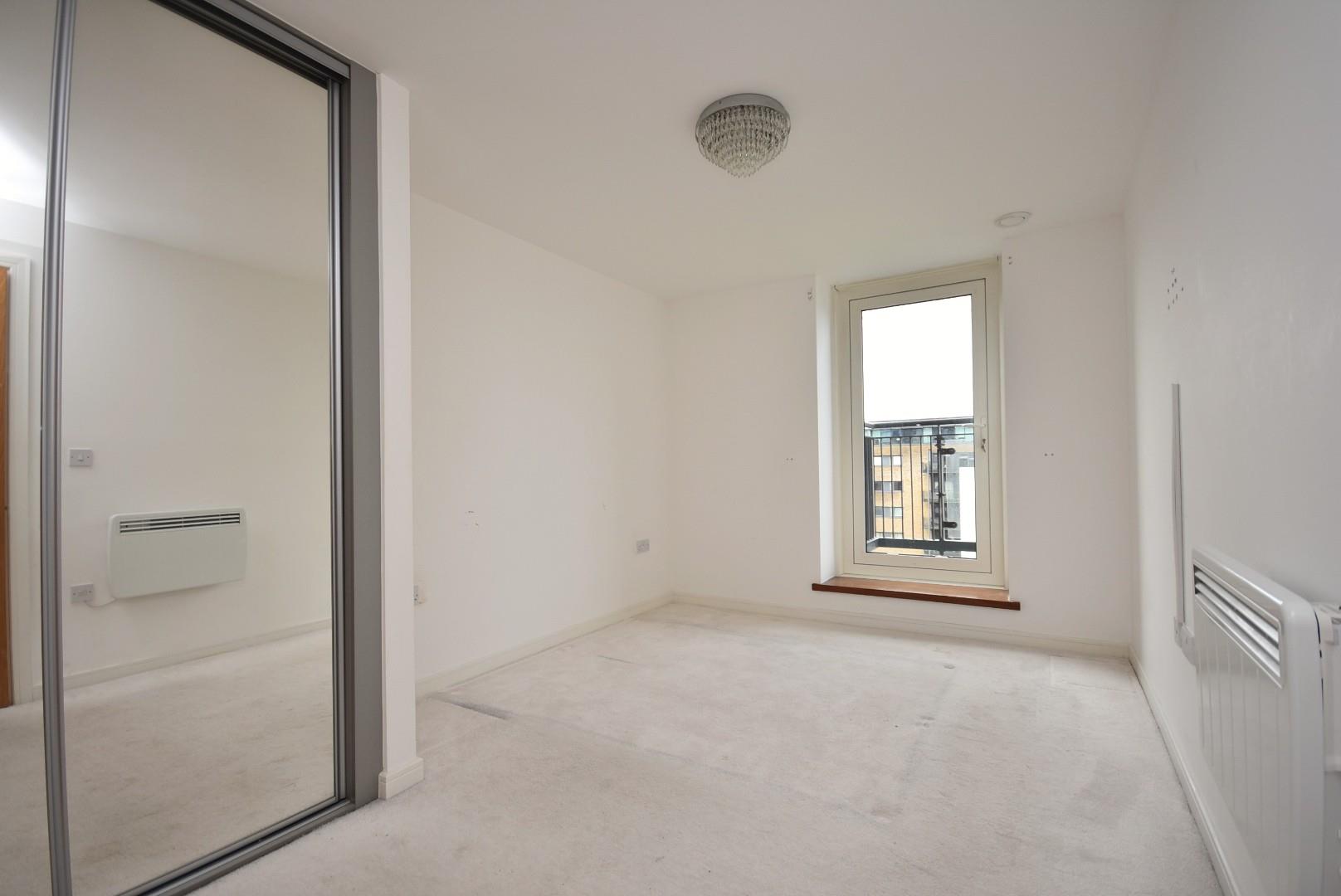 43 Douglas House, Ferry Court, Cardiff, CF11 0LD